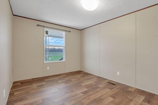250 Rosie Avenue, Pataskala, OH 43062