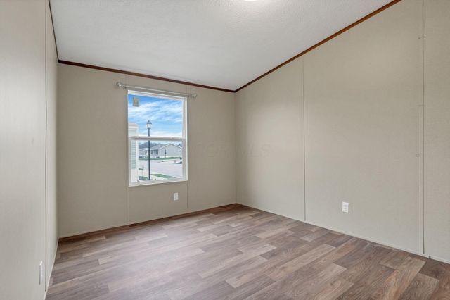 250 Rosie Avenue, Pataskala, OH 43062