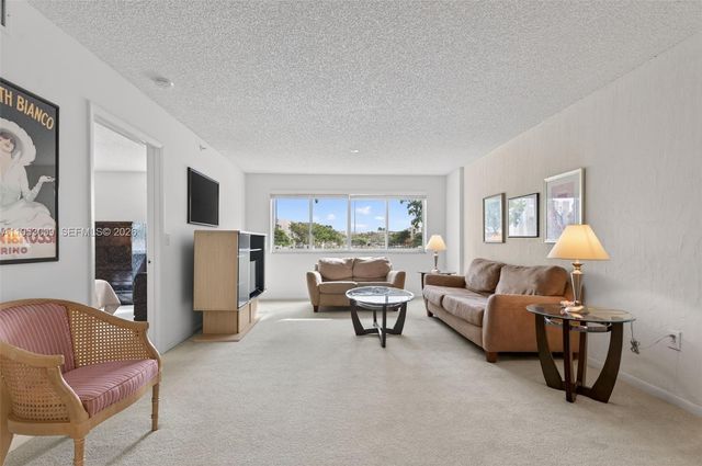 9525 Weldon Cir H205, Tamarac, FL 33321