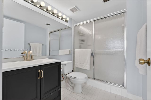 9525 Weldon Cir H205, Tamarac, FL 33321