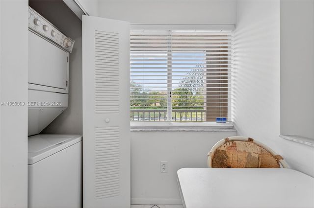 9525 Weldon Cir H205, Tamarac, FL 33321