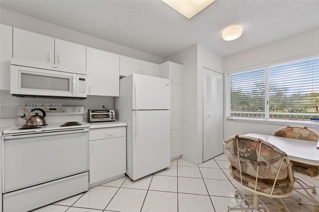 9525 Weldon Cir H205, Tamarac, FL 33321