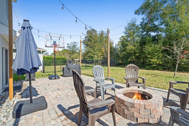 142 VICTORIA OAKS BOULEVARD, Deland, FL 32724