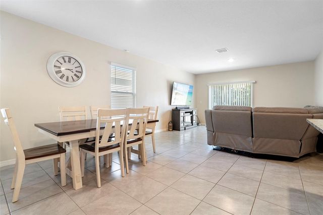 142 VICTORIA OAKS BOULEVARD, Deland, FL 32724