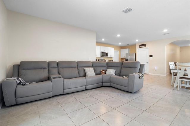 142 VICTORIA OAKS BOULEVARD, Deland, FL 32724