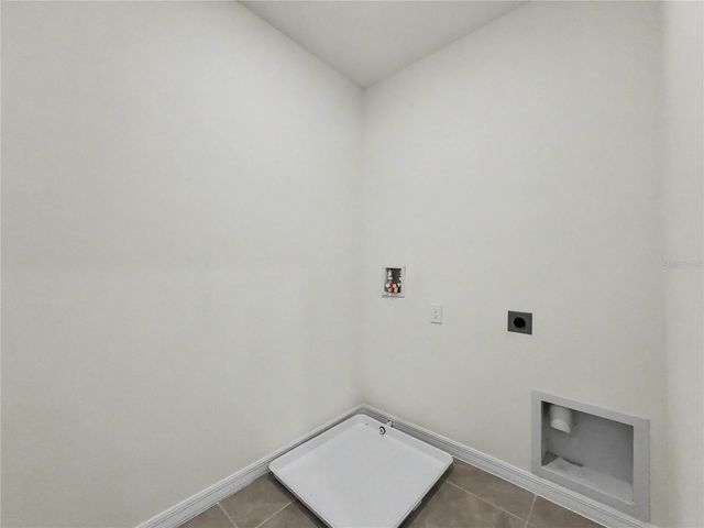 2085 DOE RUN DRIVE, Davenport, FL 33837