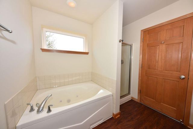505 Acacia DRIVE, Grafton, WI 53024