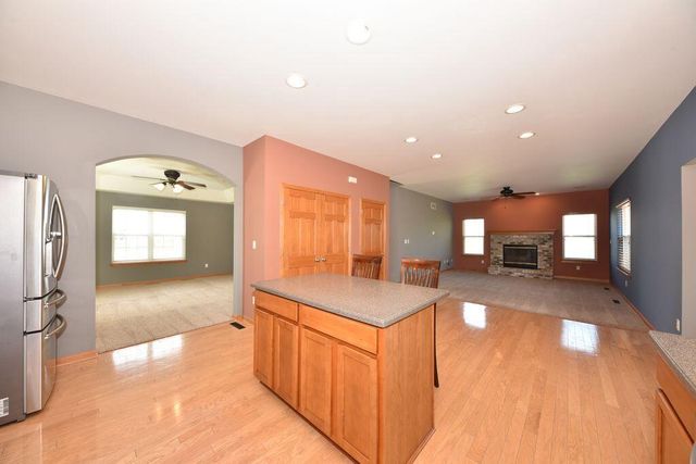 505 Acacia DRIVE, Grafton, WI 53024
