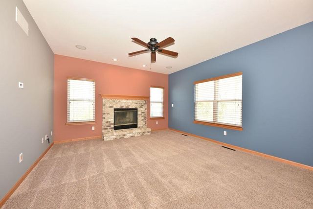 505 Acacia DRIVE, Grafton, WI 53024