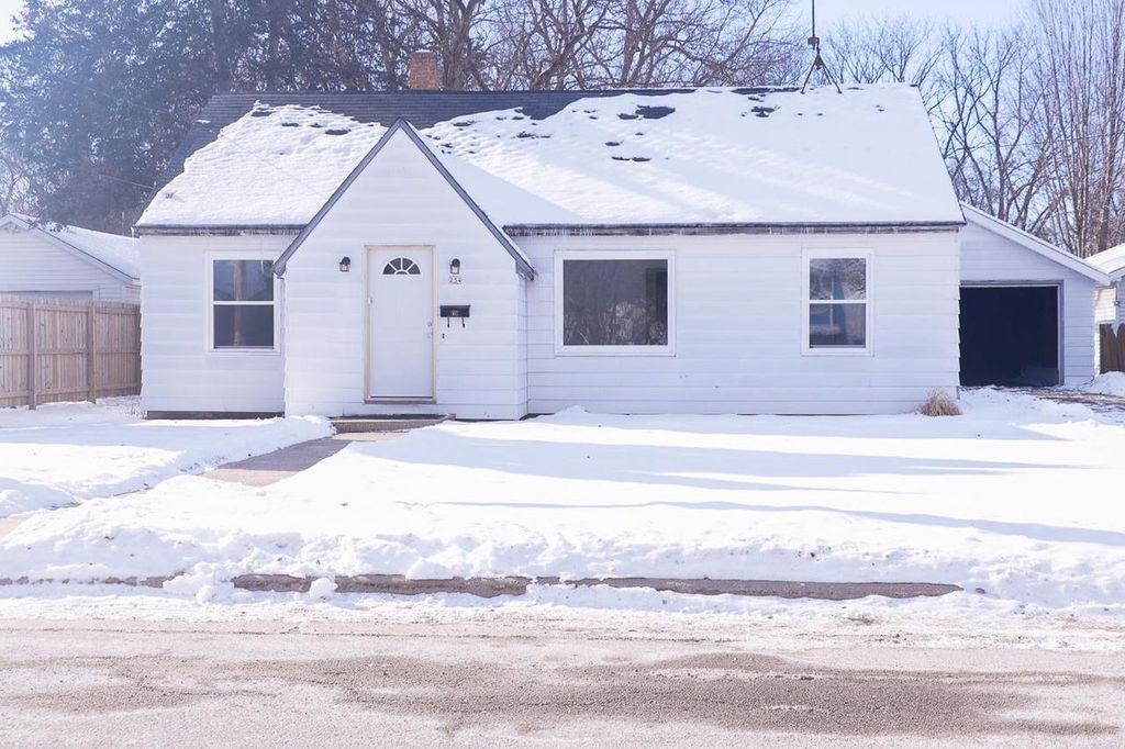 234 N George Street, Whitewater, WI 53190
