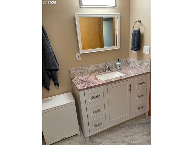 6904 Ne 70TH St, Vancouver, WA 98661