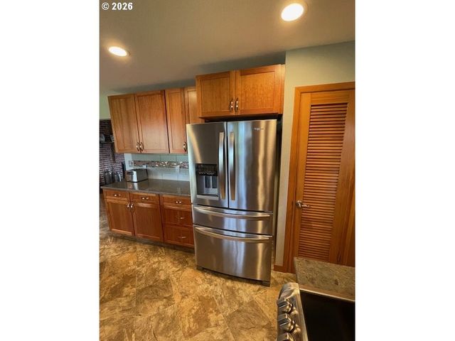 6904 Ne 70TH St, Vancouver, WA 98661