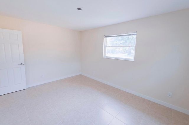 1867 Windsor Drive, North Palm Beach, FL 33408