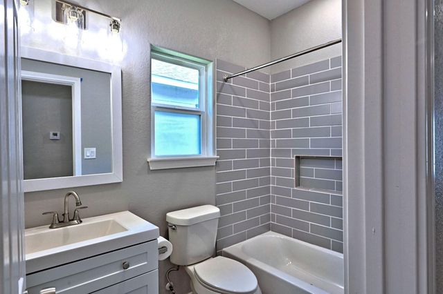 11913 Nelwood, Willis, TX 77318