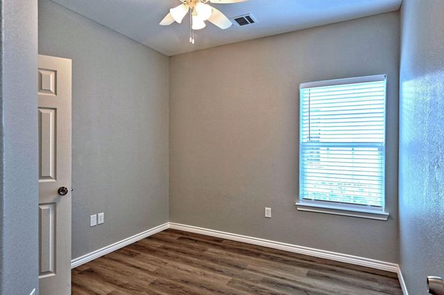 11913 Nelwood, Willis, TX 77318