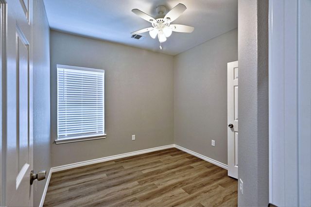 11913 Nelwood, Willis, TX 77318