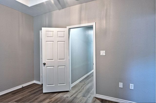 11913 Nelwood, Willis, TX 77318