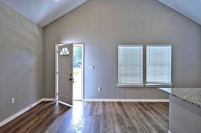 11913 Nelwood, Willis, TX 77318