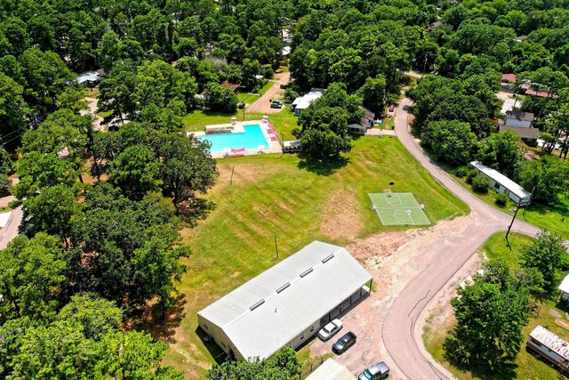 11913 Nelwood, Willis, TX 77318