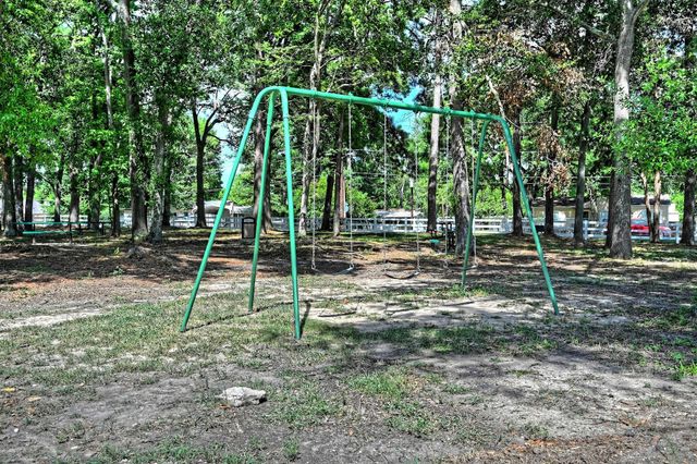 11913 Nelwood, Willis, TX 77318