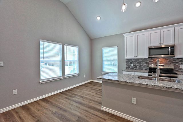 11913 Nelwood, Willis, TX 77318