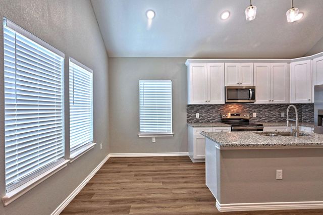 11913 Nelwood, Willis, TX 77318