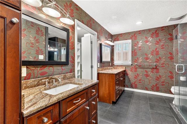 1251 Spring Valley Drive E, Mobile, AL 36693