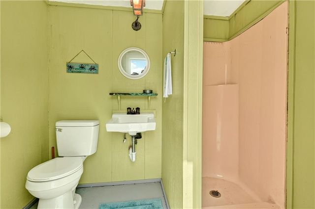 1251 Spring Valley Drive E, Mobile, AL 36693