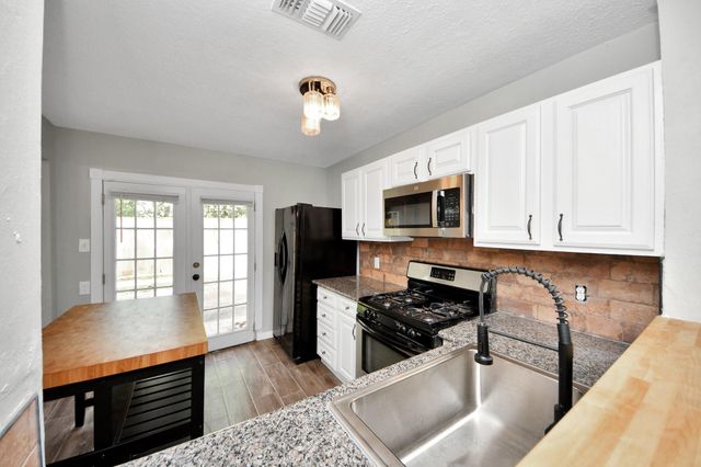 22303 Acorn Chase Drive, Spring, TX 77389