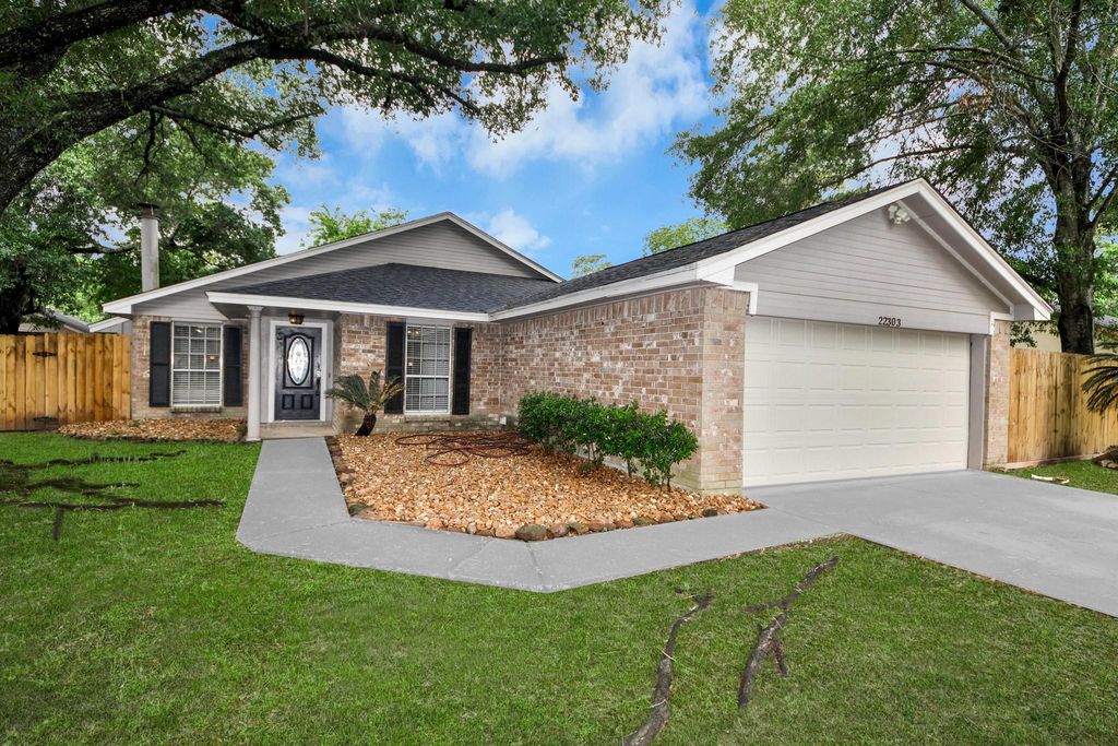 22303 Acorn Chase Drive, Spring, TX 77389