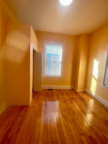 1135 Main St 1F, Brockton, MA 02301