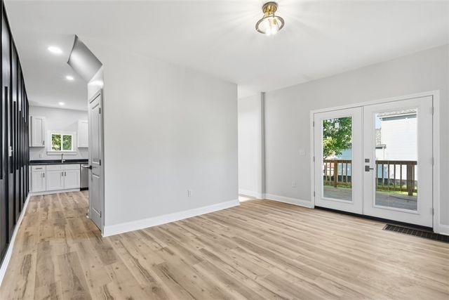 141 W 15th Avenue, Homestead, PA 15120