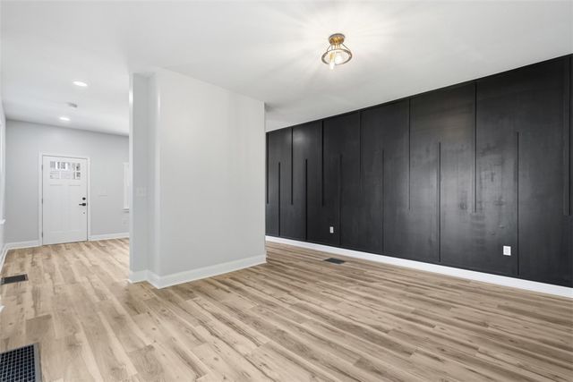 141 W 15th Avenue, Homestead, PA 15120