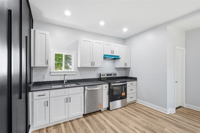 141 W 15th Avenue, Homestead, PA 15120