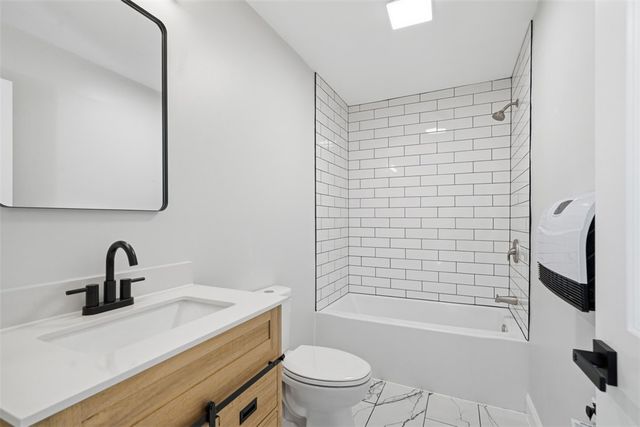 141 W 15th Avenue, Homestead, PA 15120