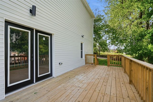 141 W 15th Avenue, Homestead, PA 15120