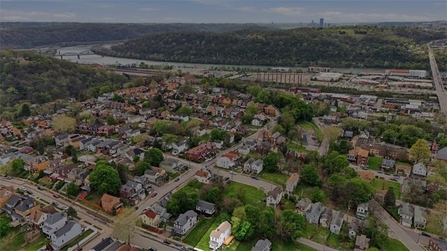 141 W 15th Avenue, Homestead, PA 15120