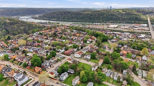 141 W 15th Avenue, Homestead, PA 15120