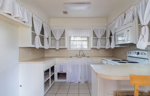 312 Meadowlark Lane, Durant, OK 74701