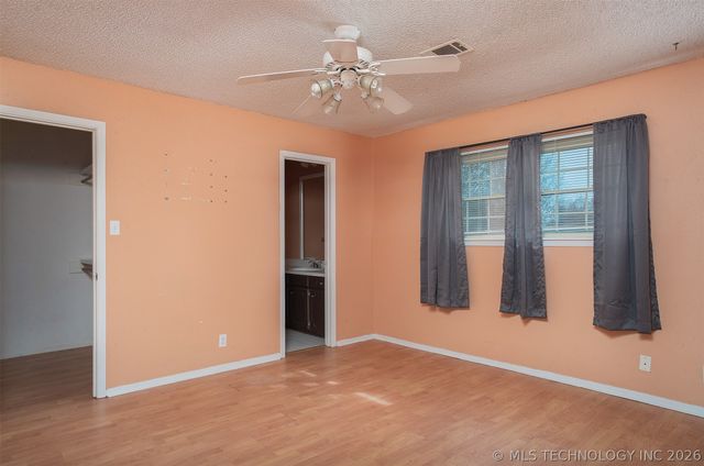 312 Meadowlark Lane, Durant, OK 74701