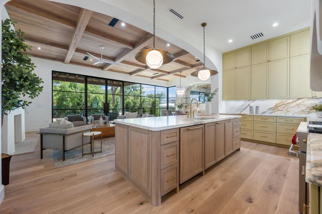2114 W 11th ST, Austin, TX 78703