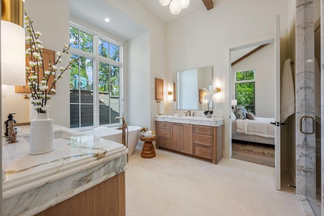 2114 W 11th ST, Austin, TX 78703