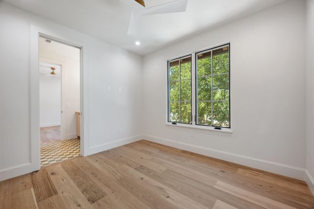 2114 W 11th ST, Austin, TX 78703