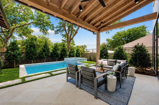 2114 W 11th ST, Austin, TX 78703