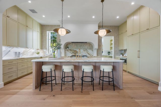 2114 W 11th ST, Austin, TX 78703