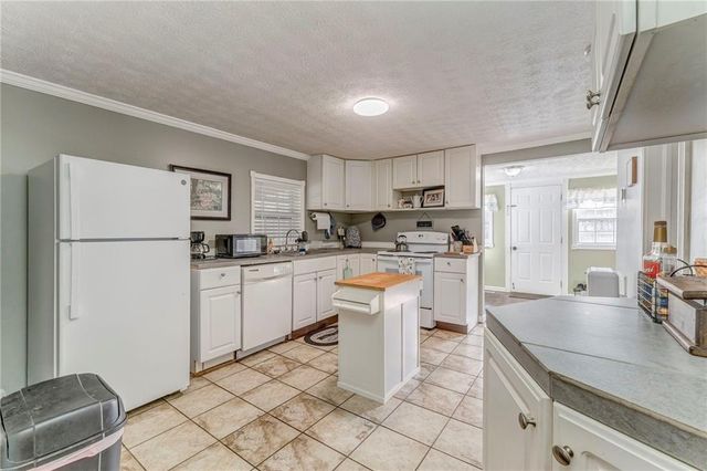 264 Pocket NW Road, Sugar Valley, GA 30746