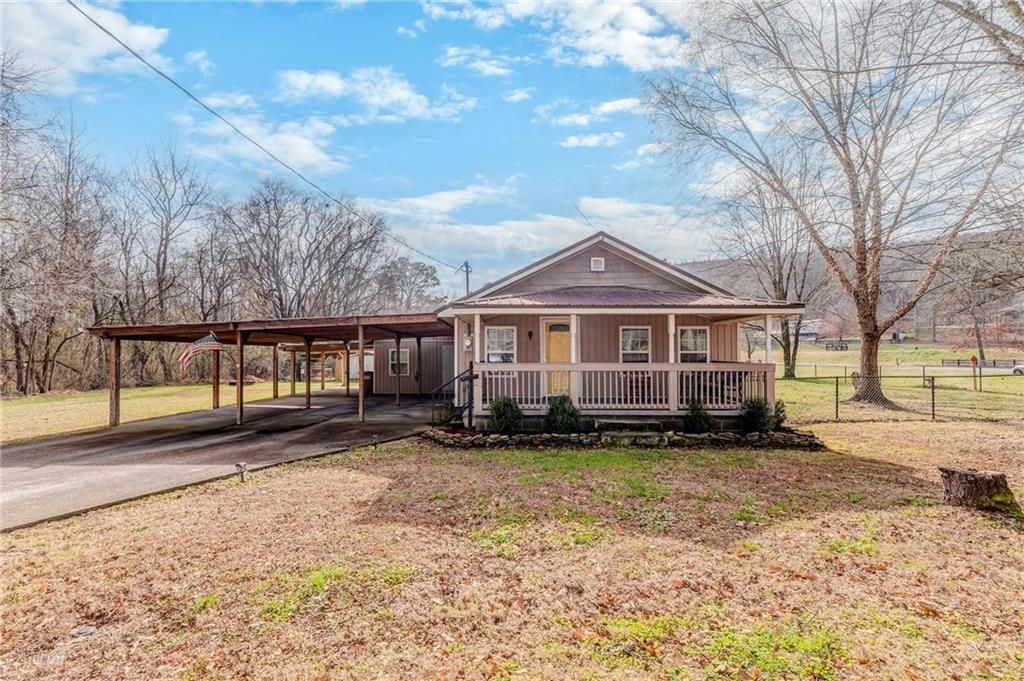 264 Pocket NW Road, Sugar Valley, GA 30746