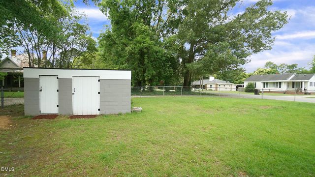 500 E Mcneill Street, Lillington, NC 27546