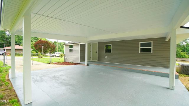 500 E Mcneill Street, Lillington, NC 27546