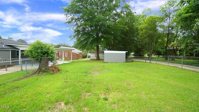 500 E Mcneill Street, Lillington, NC 27546